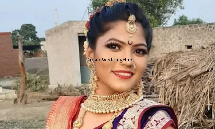 New Look Beauty Salon dhule